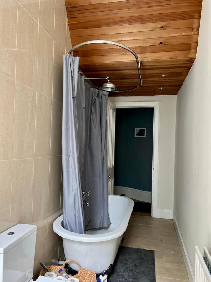 Beautiful Double Room In Idyllic West End Townhouse グラスゴー エクステリア 写真